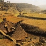 Vidange de 1985 du lac de Guerl&eacute;dan