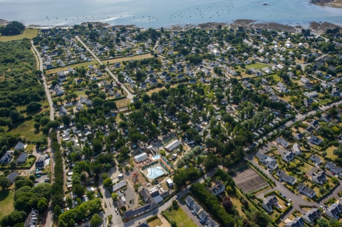 Vue a&eacute;rienne du camping Manoir de Ker An Poul dans le Golfe du Morbihan 